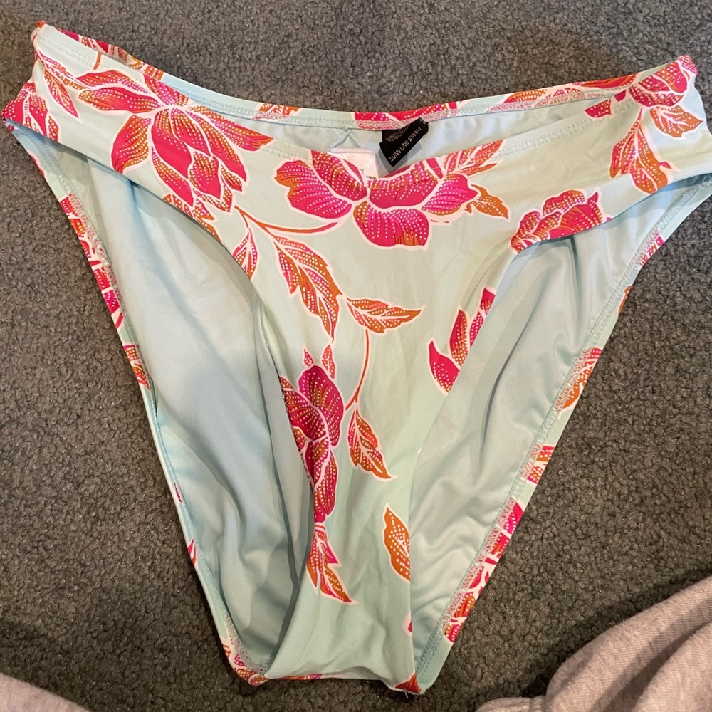Floral bathing suit bottoms